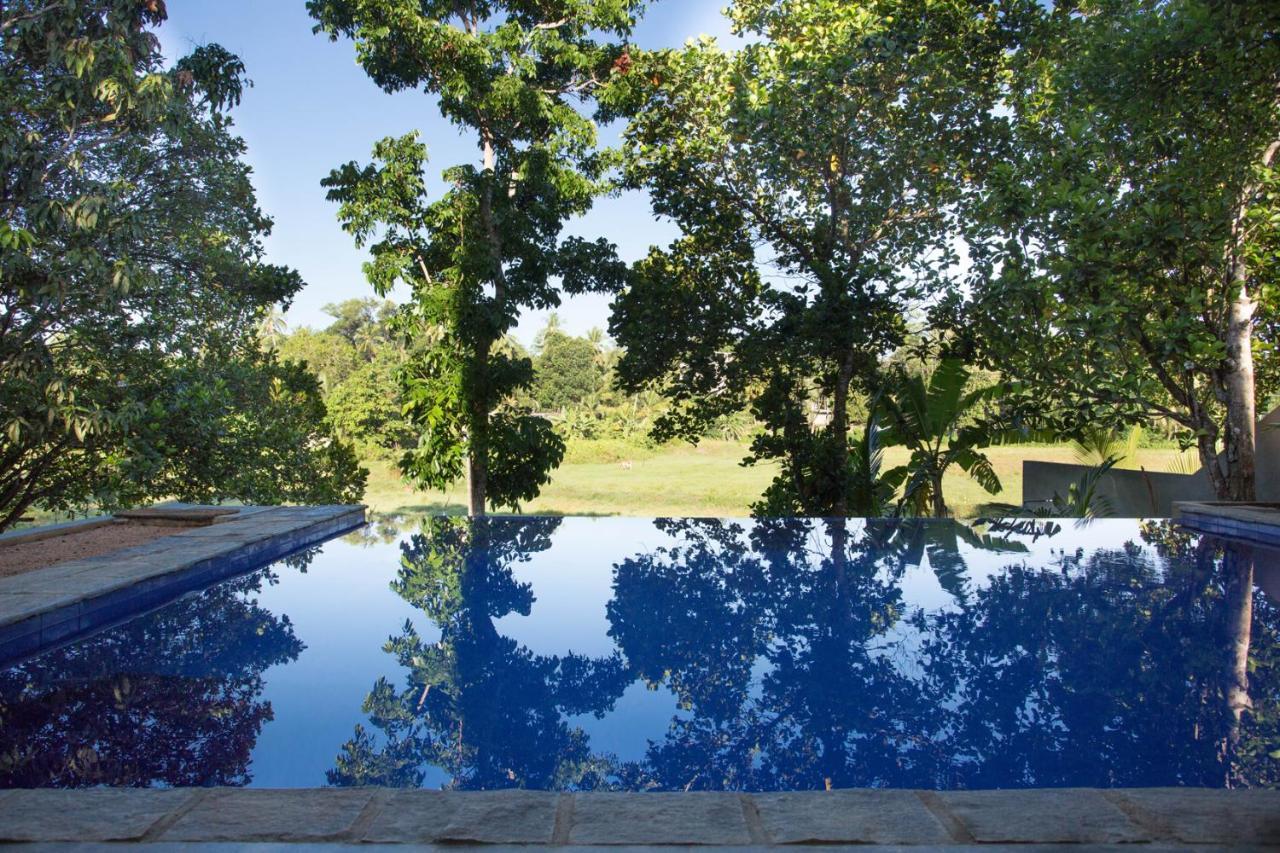 Barefoot Bungalow Hikka Hikkaduwa Buitenkant foto